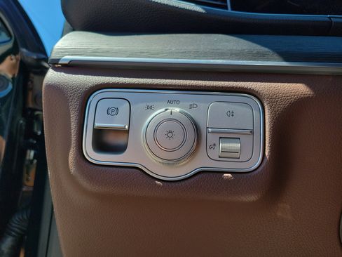 Used 2024 Mercedes-Benz GLE 350 4MATIC image 17