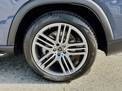 Used 2026 Mercedes-Benz GLS 450 4MATIC image 15