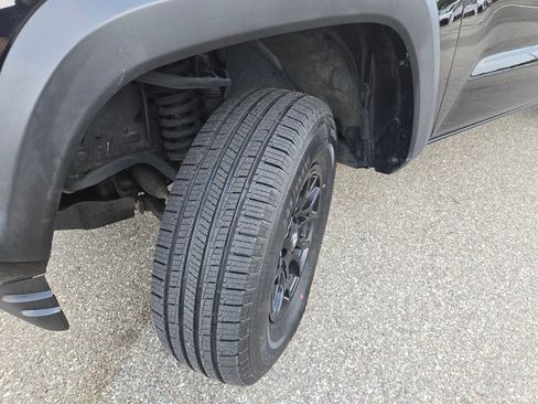 Used 2020 Toyota Tacoma SR w/ SX Package AWD/4WD image 14