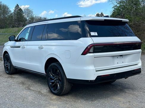 New 2026 Lincoln Navigator L Reserve AWD/4WD image 29