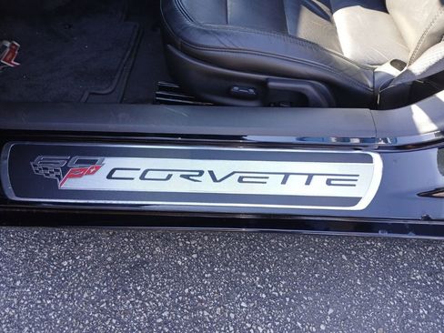 Used 2013 Chevrolet Corvette 427 w/ 1SB Preferred Equipment Group RWD image 18