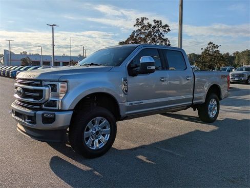 Certified 2022 Ford F350 Platinum w/ FX4 Off-Road Package image 8
