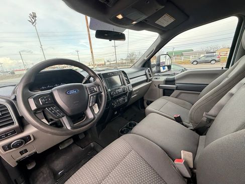 Used 2019 Ford F250 XLT w/ XLT Value Package image 13
