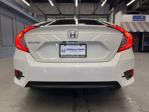 Used 2018 Honda Civic EX image 6