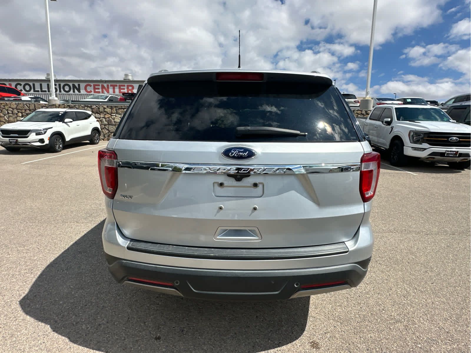 Used 2019 Ford Explorer XLT w/ Equipment Group 201A FWD image 44