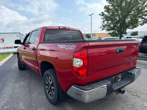 Used 2017 Toyota Tundra SR5 w/ TRD Off Road Package AWD/4WD image 9