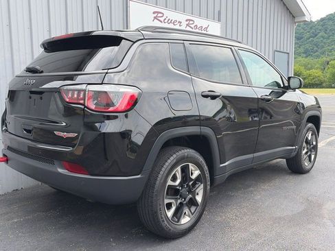 Used 2018 Jeep Compass Trailhawk w/ Leather Interior Group AWD/4WD image 6
