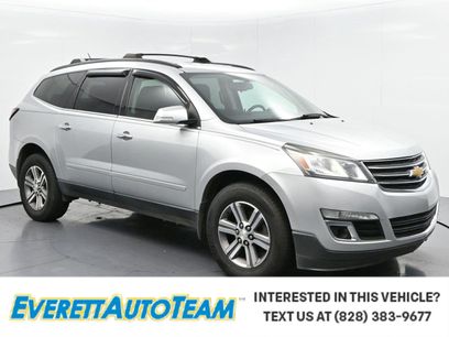 Used 2017 Chevrolet Traverse LT