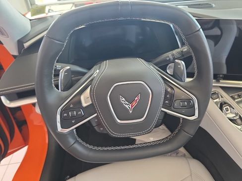 Used 2023 Chevrolet Corvette Stingray Premium Conv w/ Z51 Performance Package RWD image 15