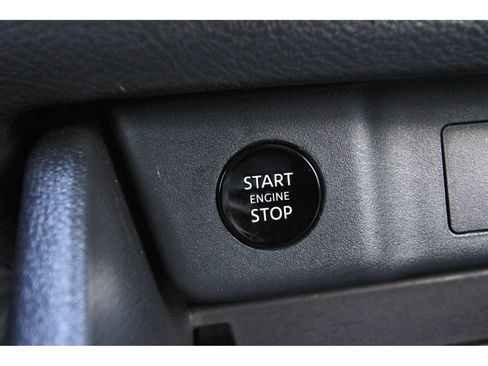 Certified 2026 Nissan Rogue SV FWD image 28