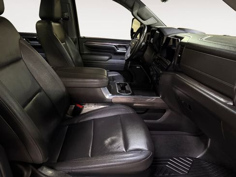 Used 2024 Chevrolet Silverado 2500 LTZ w/ LTZ Convenience Package image 19