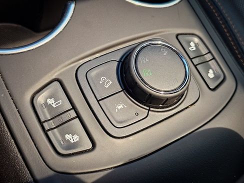 Used 2021 GMC Terrain SLT w/ Infotainment Package II AWD/4WD image 31