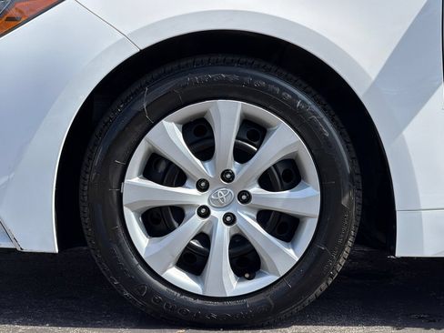 Certified 2025 Toyota Corolla LE FWD image 26