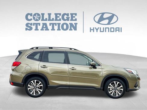 Used 2023 Subaru Forester Limited image 11