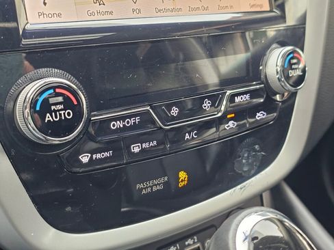 Used 2019 Nissan Murano SV image 31