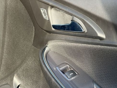 Used 2019 Chevrolet Malibu LT FWD image 25