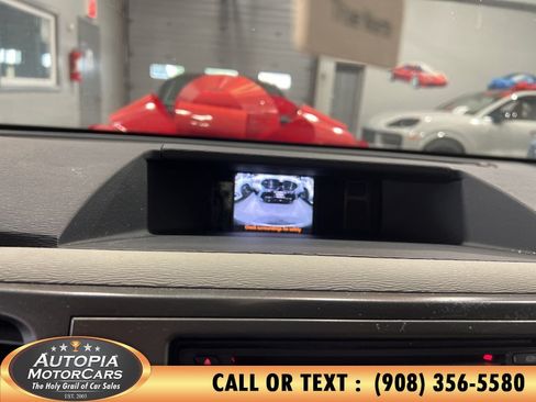 Used 2012 Toyota Sienna XLE w/ Entertainment Pkg FWD image 23
