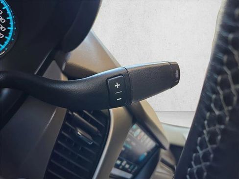 Used 2019 GMC Yukon Denali w/ Denali Ultimate Package RWD image 12