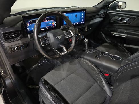 Used 2024 Ford Mustang Coupe image 15