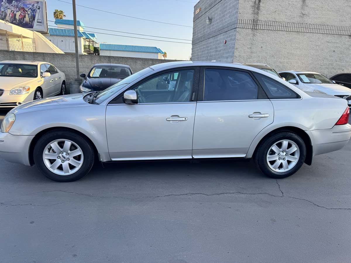 Used 2006 Ford Five Hundred SEL FWD image 13