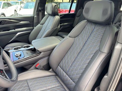 New 2026 Cadillac Escalade IQL Luxury image 20