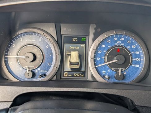 Used 2020 Toyota Sienna Limited Premium image 20