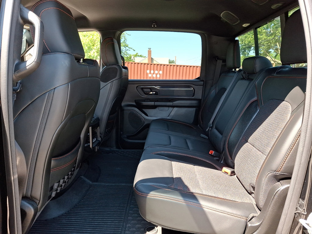 Used 2022 RAM 1500 Big Horn w/ Built-to-serve Edition AWD/4WD image 15