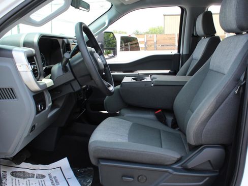 Used 2025 Ford F350 XLT AWD/4WD image 35