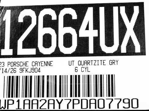 Certified 2023 Porsche Cayenne AWD/4WD image 29