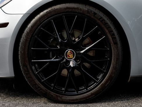 Used 2021 Porsche Panamera image 38