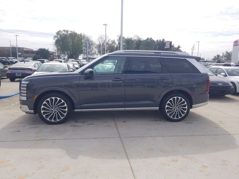 New 2026 Hyundai Palisade Calligraphy FWD image 4