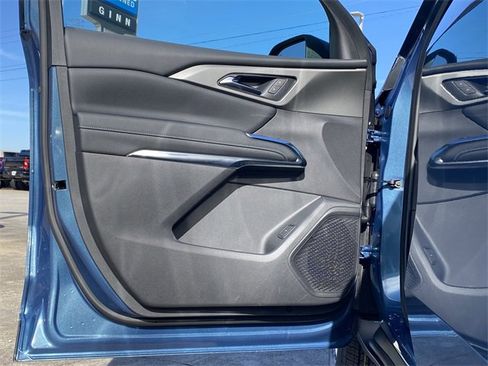 New 2026 Chevrolet Traverse LT w/ Driver Confidence Package image 23