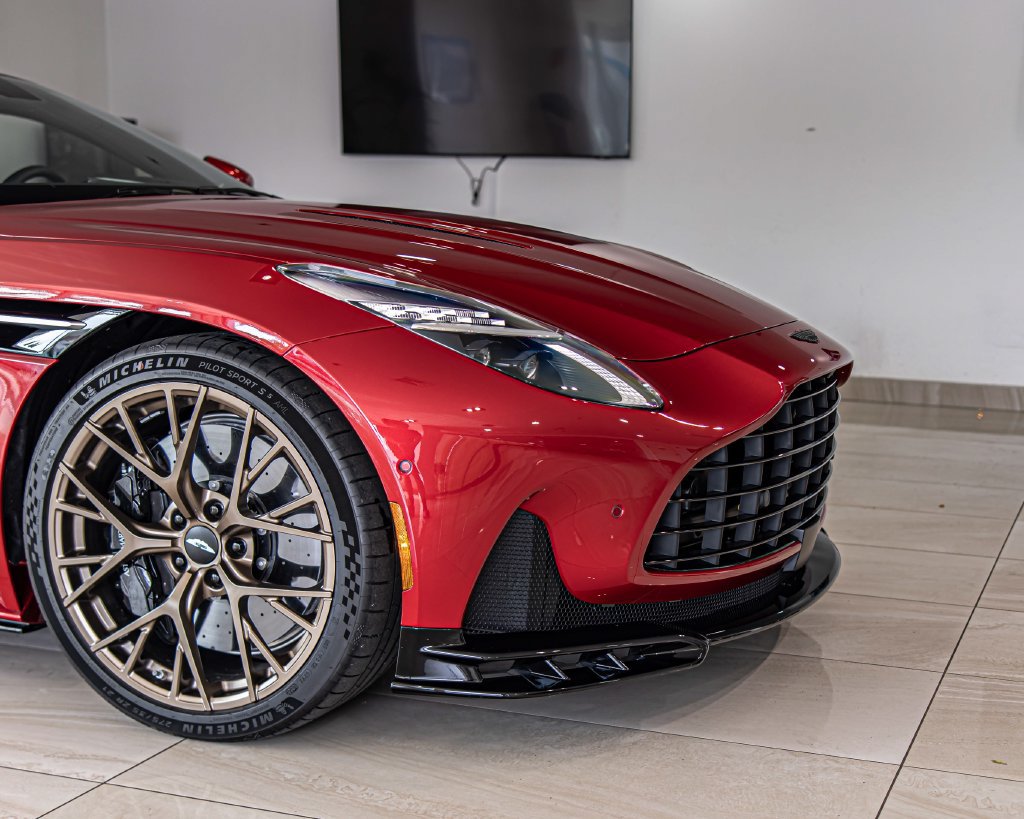 Used 2026 Aston Martin DB12 Coupe RWD image 3