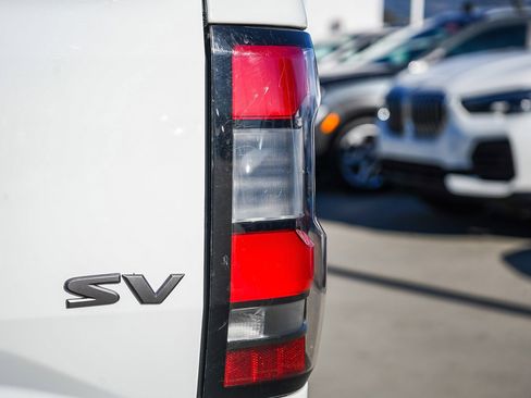 Used 2022 Nissan Frontier SV image 10