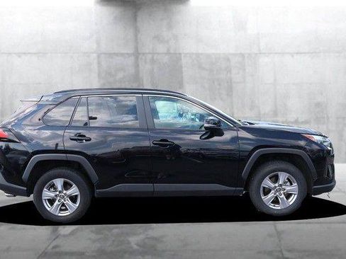 Used 2025 Toyota RAV4 XLE w/ Weather Package AWD/4WD image 5