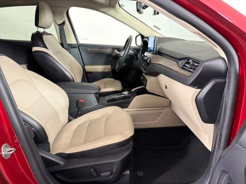 Used 2020 Ford Escape Titanium AWD/4WD image 20