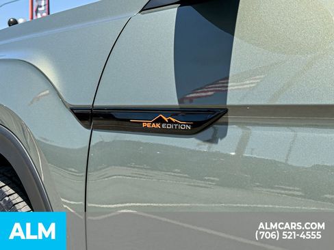 Used 2024 Volkswagen Atlas Peak Edition SE image 11