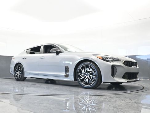 Used 2022 Kia Stinger GT-Line image 63