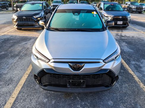 Used 2024 Toyota Corolla Cross AWD Hybrid image 5