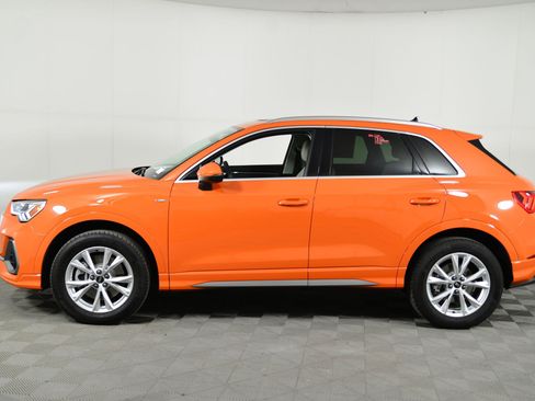 Used 2025 Audi Q3 2.0T Premium w/ Convenience Package image 2