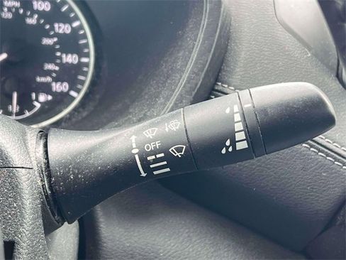 Used 2020 Nissan Sentra SV image 24