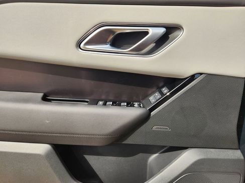 New 2026 Land Rover Range Rover Velar Dynamic SE AWD/4WD image 16
