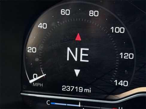 Certified 2024 GMC Yukon AT4 w/ Technology Package image 18