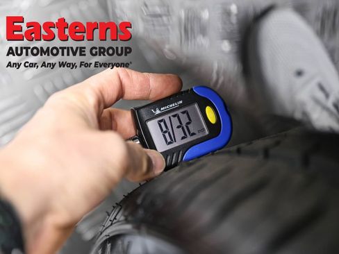 Used 2023 Tesla Model 3 Standard Range image 22