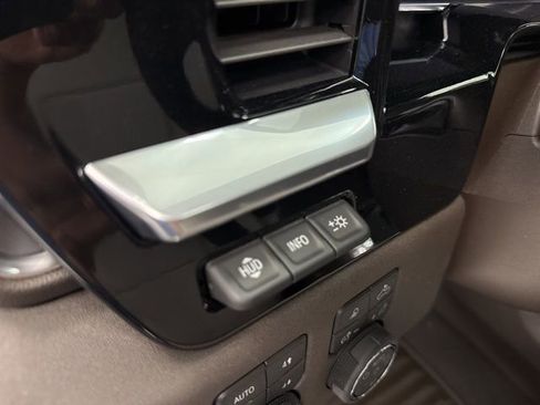 New 2026 Chevrolet Silverado 2500 LTZ w/ LTZ Convenience Package image 11