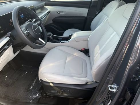 Certified 2026 Hyundai Tucson SEL Plus FWD image 9