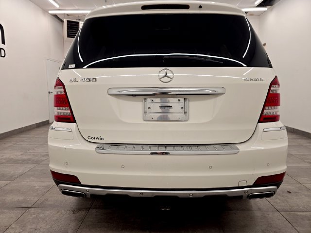 Used 2011 Mercedes-Benz GL 450 4MATIC image 4