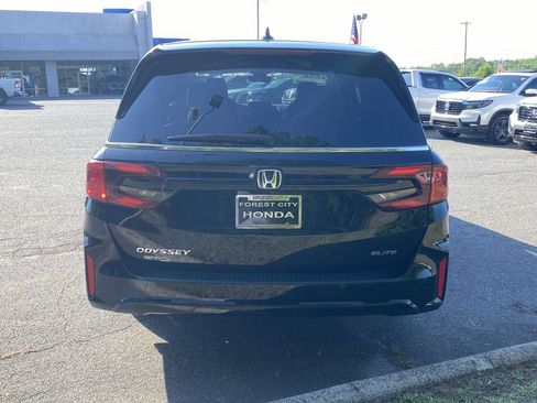 Certified 2026 Honda Odyssey Elite image 4