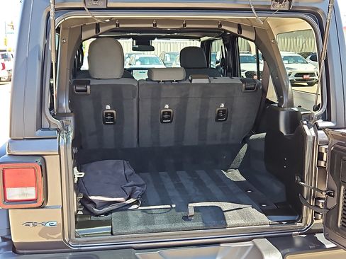 Used 2024 Jeep Wrangler Unlimited AWD/4WD image 7