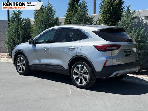 Used 2024 Ford Escape Platinum AWD/4WD image 5